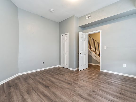 5th image of 1606 Elm Ave
