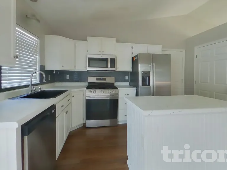5845 S 4025 W — Photo 5