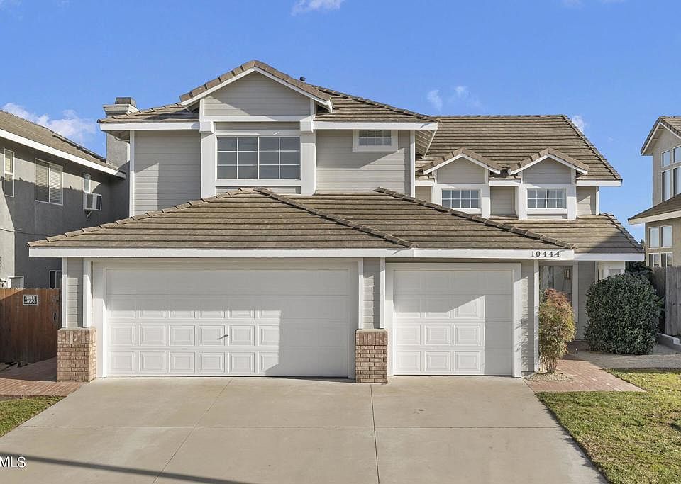 1st image of 10444 Mammoth St