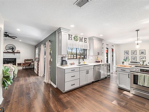 4th image of 8306 SW 100th Lane Rd