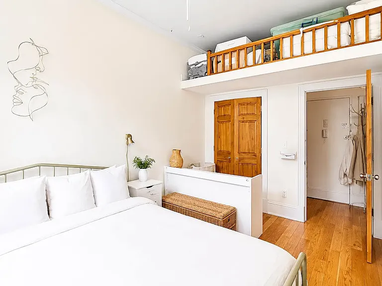 24 W 75th St #5B — Photo 8