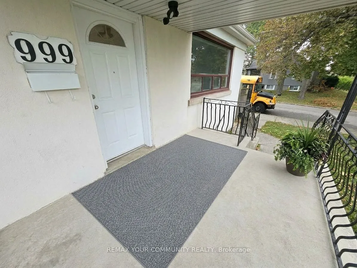 2 bed, $3,200 — Photo 2