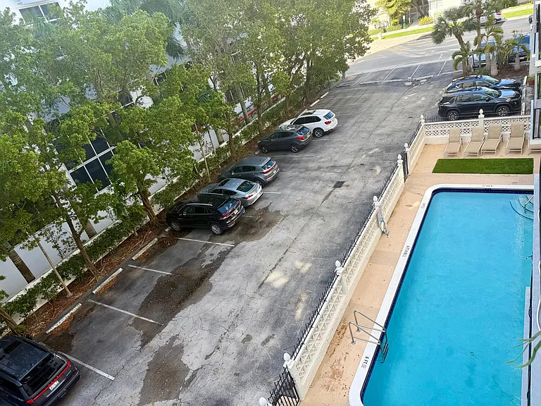 3000 Riomar St #410 — Photo 11