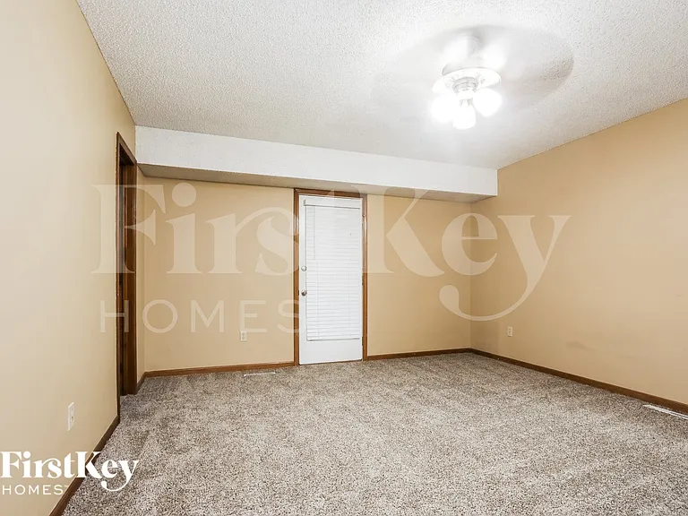 2636 SW Krista Ct — Photo 5