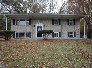 9207 Greenfield Ln, Temple Hills, MD 20735