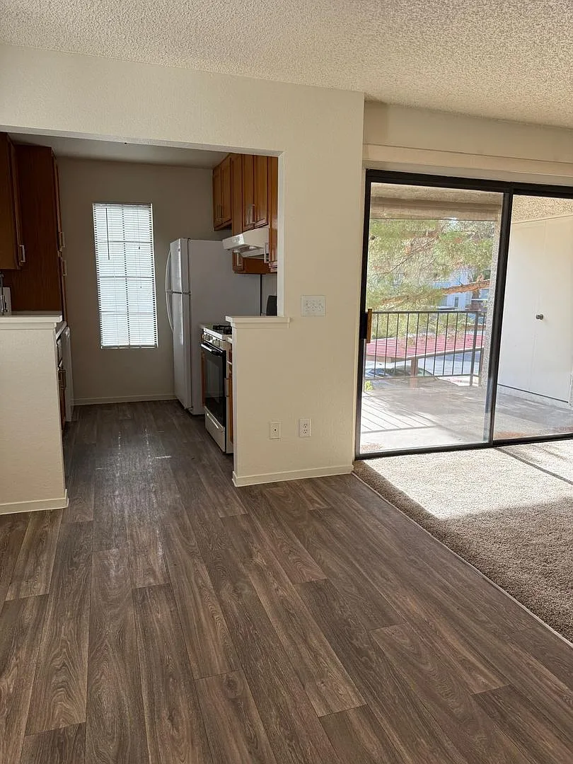 Charming 2-Bedroom Condo in Gated Community — Photo 3