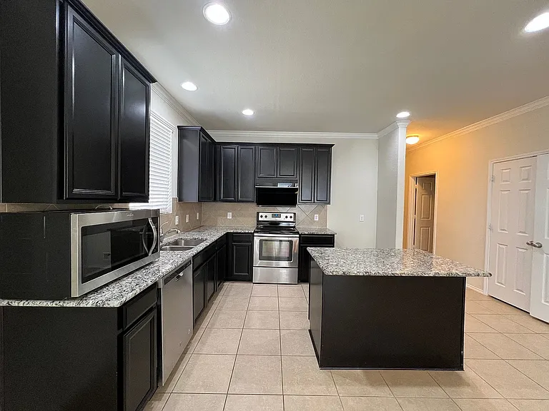 3032 Walker Creek Dr — Photo 13