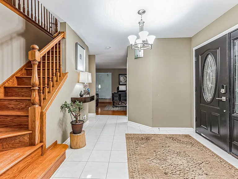 324 Chesapeake Ln — Photo 14