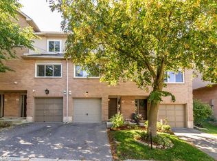 26 Moss Blvd #77, Hamilton, ON L9H6W7