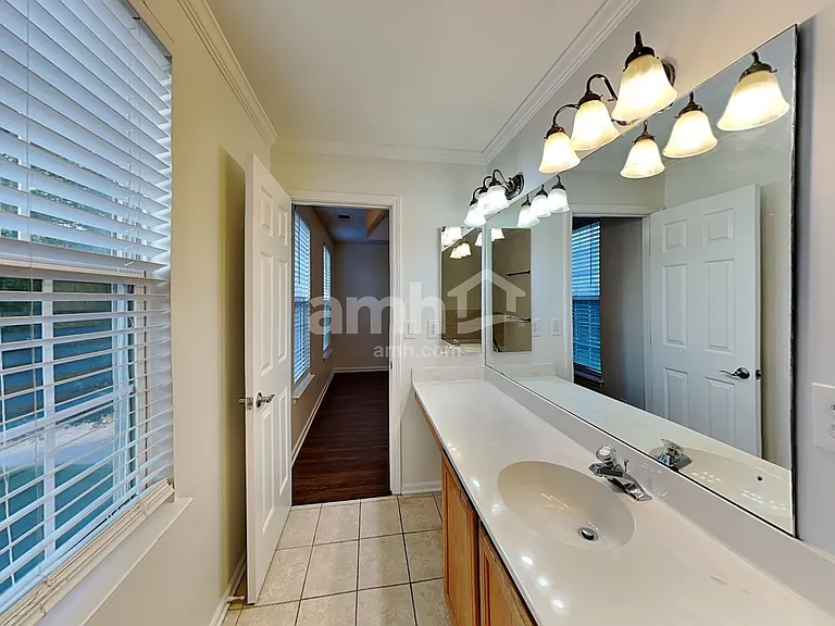 10928 Harringham Ln — Photo 13