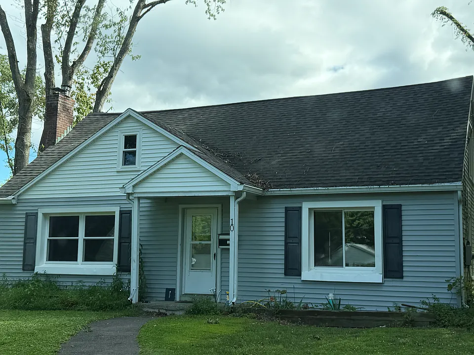 10 Orchard Ln