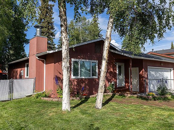 2nd image of 366 Le Ann Dr