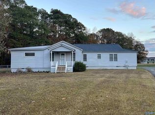 3735 Nixon Chapel Rd, Albertville, AL 35950