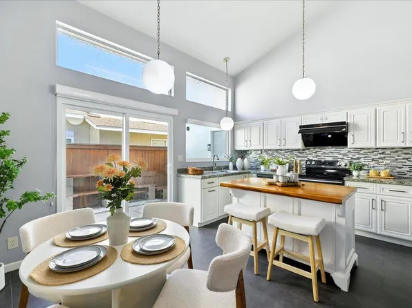 1251 Corsica Ln, Foster City, CA 94404
