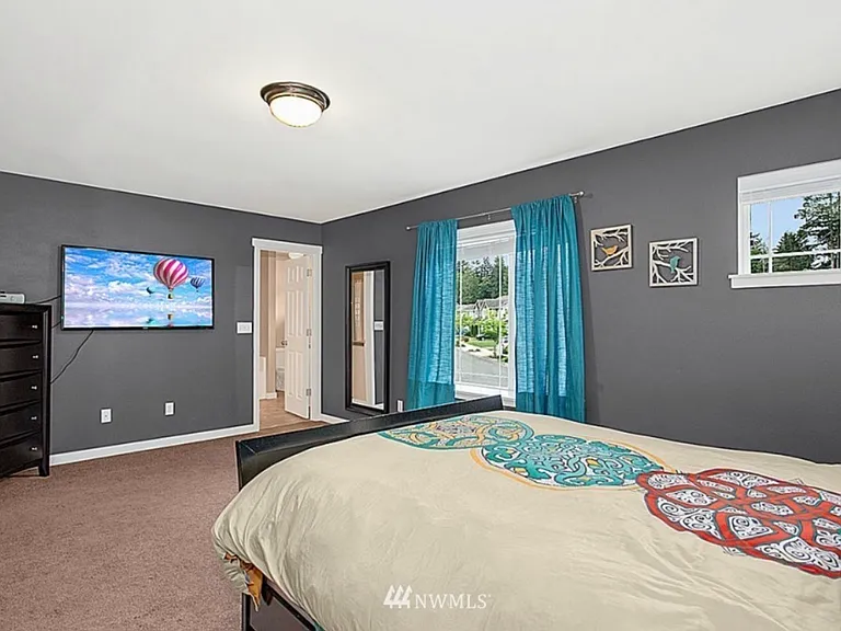 9956 244th Pl NE #98053REDMOND — Photo 12