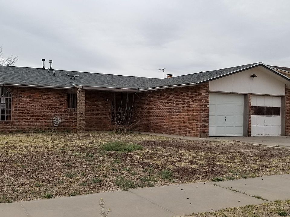 1st image of 15348 Woodhill Ct
