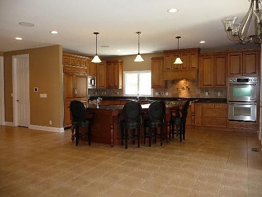 3rd image of 402 Old Mill Cir
