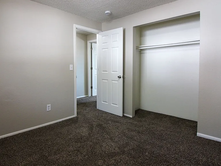 1543-1611 Salishan St SE — Photo 60