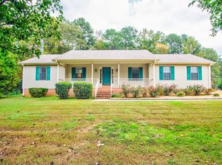 57 Hideaway Farms Rd, Killen, AL 35645