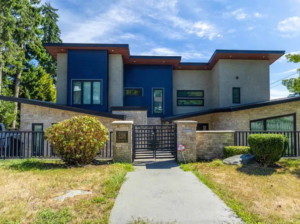 5208 Carson St, Burnaby, BC V5J 2Z3