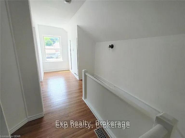 33 Murney St — Photo 13