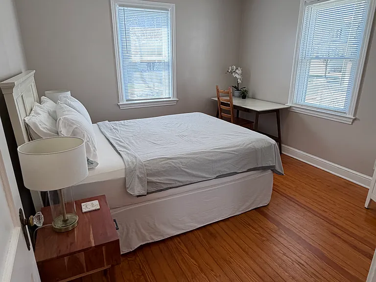7703 Winchester Ave — Photo 22