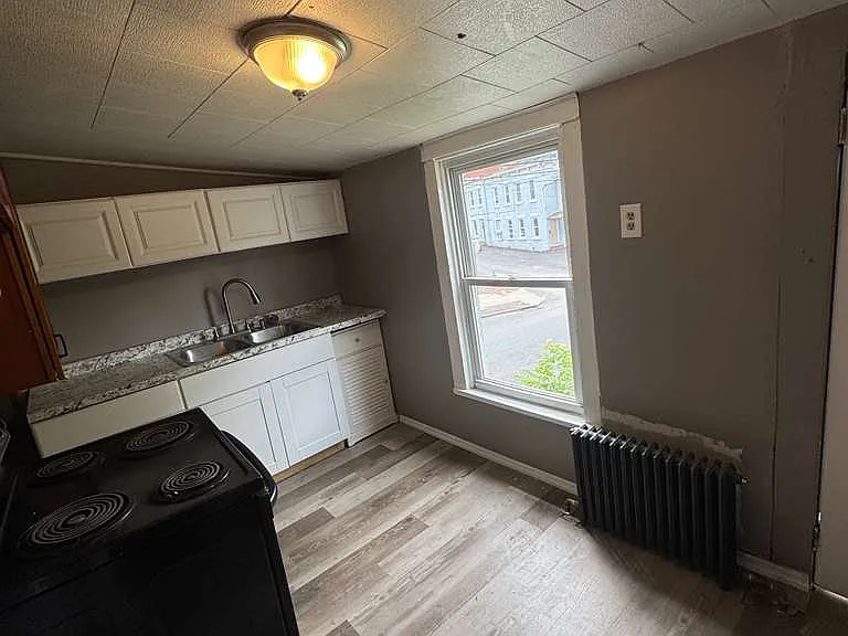 305 Jackson St #2 — Photo 7