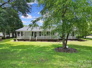 215 W Stevens Dr, Kershaw, SC 29067