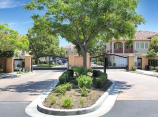 2930 Esperanza Way UNIT B, Simi Valley, CA 93063