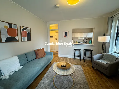 34 E Newton St #2T Photo 1