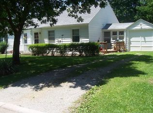908 S Arlington Ave, Sedalia, MO 65301