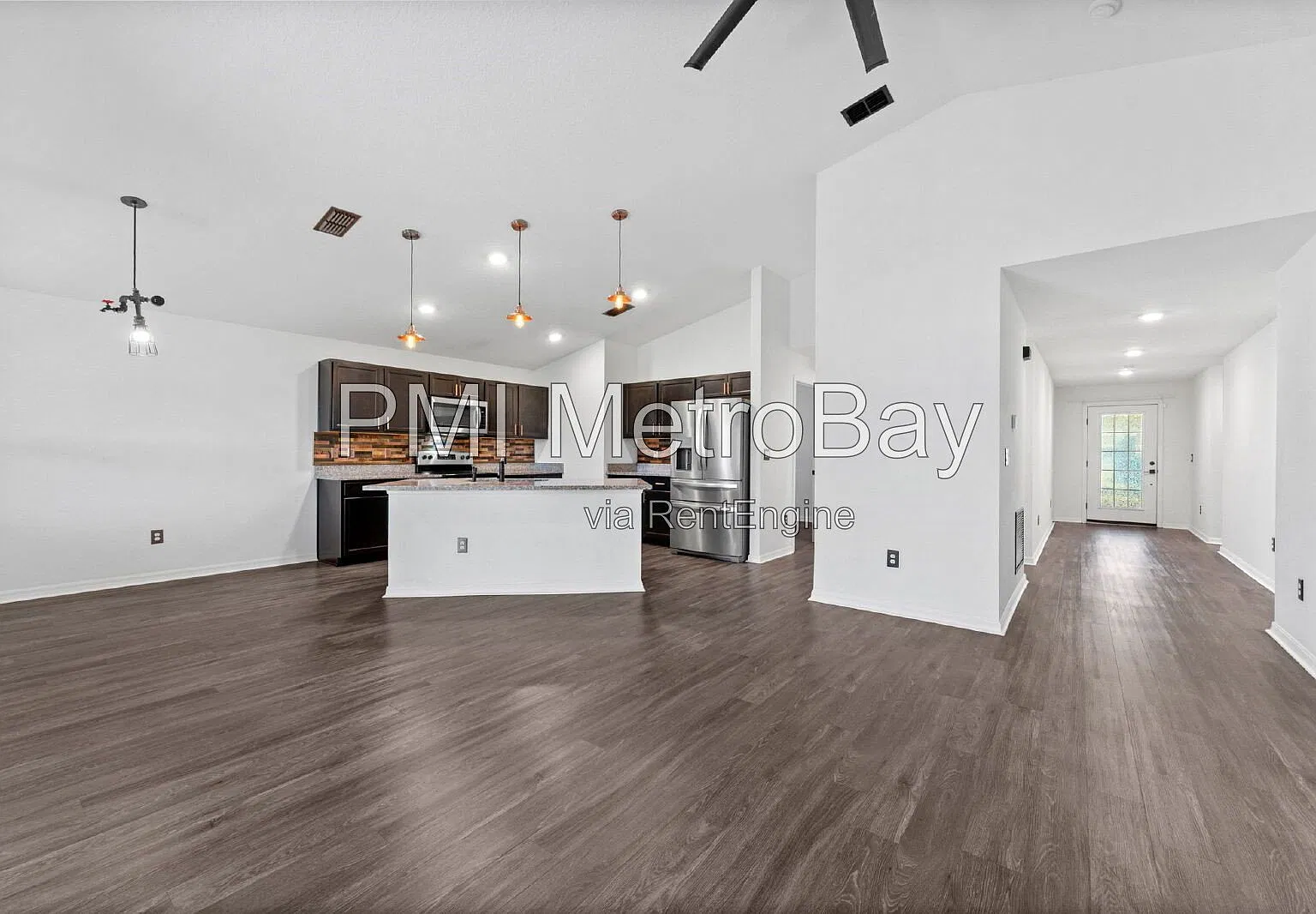 4 bed, 2.0 bath, 1869 sqft, $2,395 — Photo 2