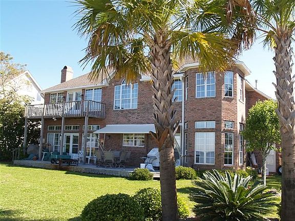 5th image of 208 Baywind Dr