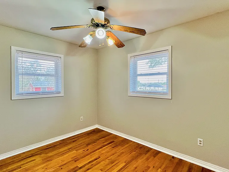 225 Lowe Dr #1 — Photo 13