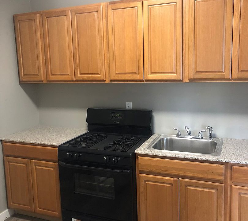 1st image of 24 North St APT 1F