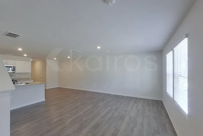 Building Photo - 307 Ironwood Ct