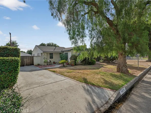 11472 Rose Hedge Dr, Whittier, CA 90606