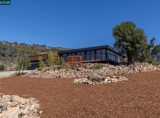139 Oak St, Saint Helena, CA 94574