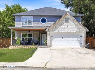 9911 Kelton Dr, San Antonio, TX 78250