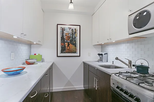 Sold by Corcoran | media 22