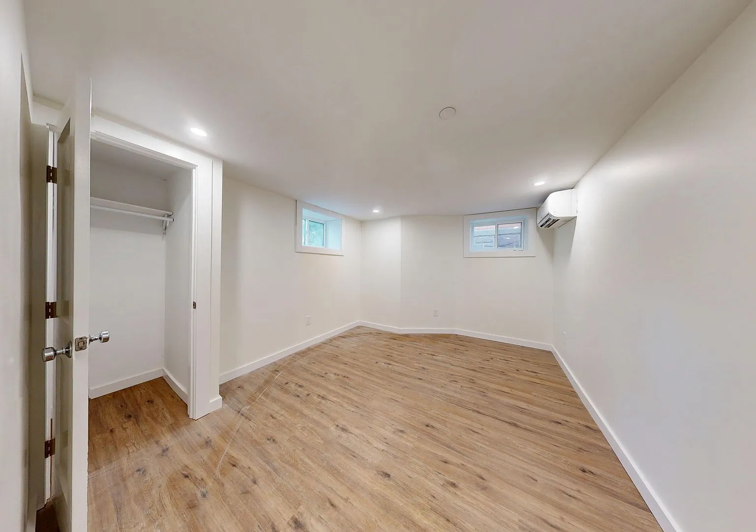 269 Humphrey St — Photo 4