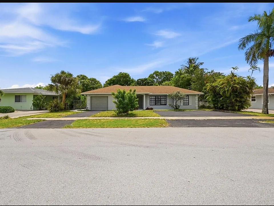 8 NE 9th Ave