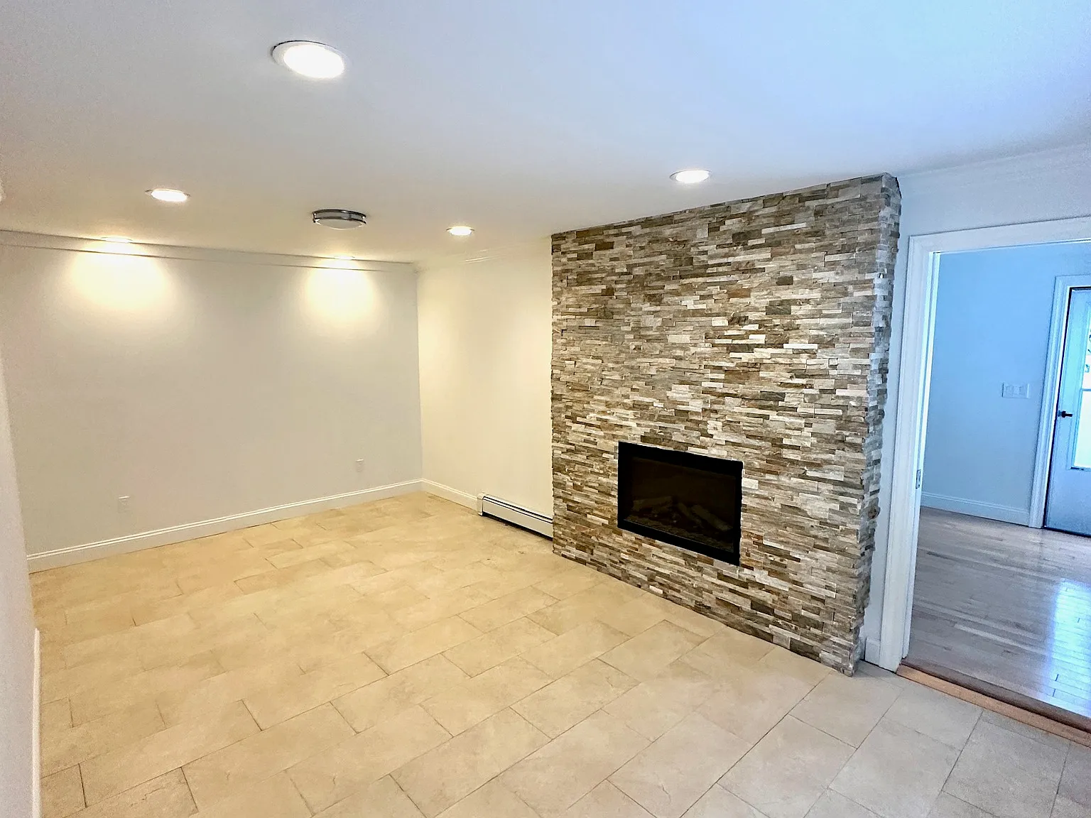 Heather Ct, Centereach — Photo 4