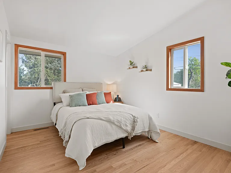 3355 Moorhead Ave — Photo 11