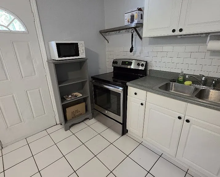 1611 Ballard Park Dr #A — Photo 18