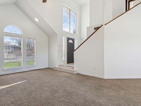 2nd image of 3702 Glenbrook Dr