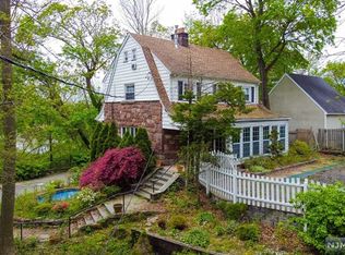 1328 River Rd, Teaneck, NJ 07666