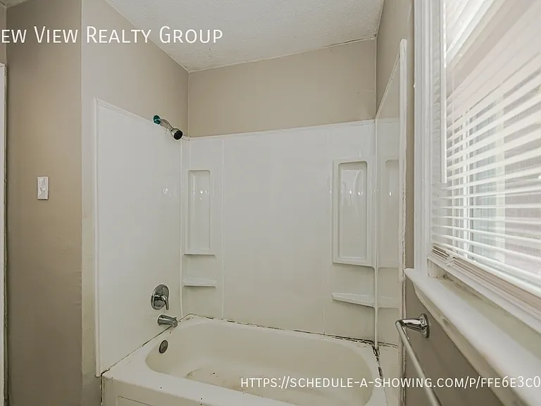 1900 Lasalle St #1 — Photo 16
