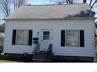 4855 West Ave, Clarence, NY 14031