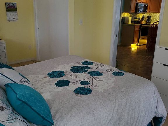 4th image of 551 Par Pines Blvd